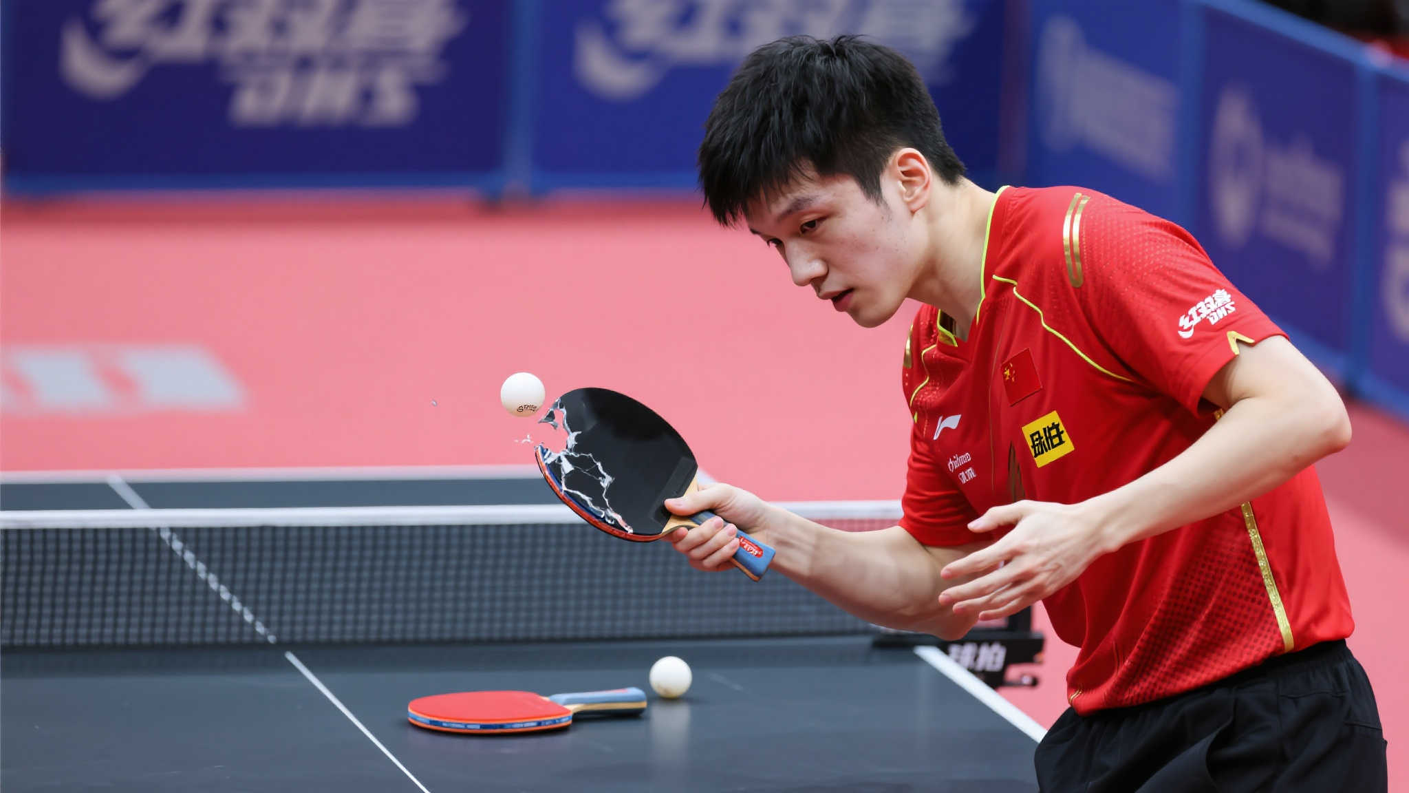 展现了法甲 展现了法甲